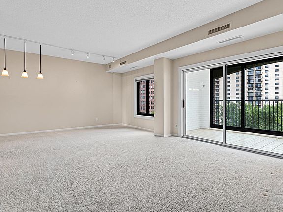 4th image of 1235 Yale Pl APT 808