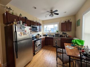 29 Victoria St #1, Somerville, MA 02144