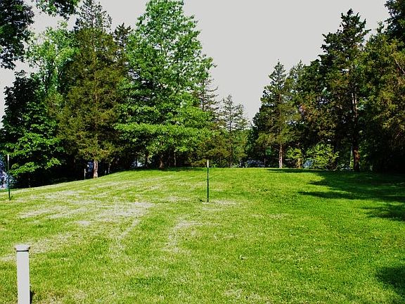 3rd image of W14242 Selwood Dr