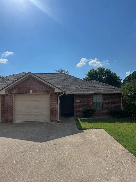7028 County Road 1215