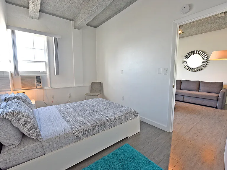 Edwards Apartments — Photo 22