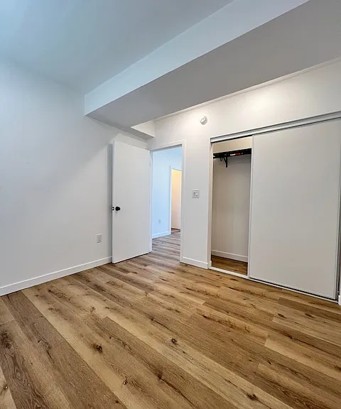 140 W Hyde Park Blvd #3/4 — Photo 6