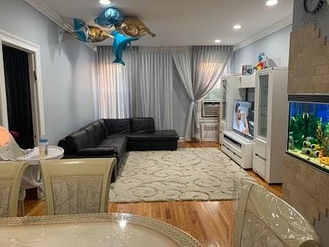 2nd image of 763 Ocean Pkwy APT 5F