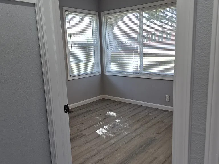 312 S Rose Hill Rd — Photo 9