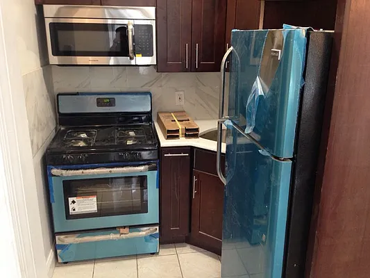 Rented by Elite NY Holdings | media 50