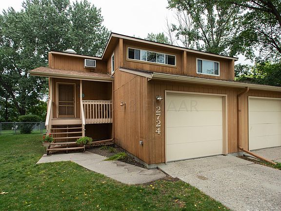 2nd image of 2724 26th Street Cir S