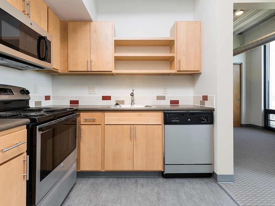 1st image of 712 SE 6th St APT 201