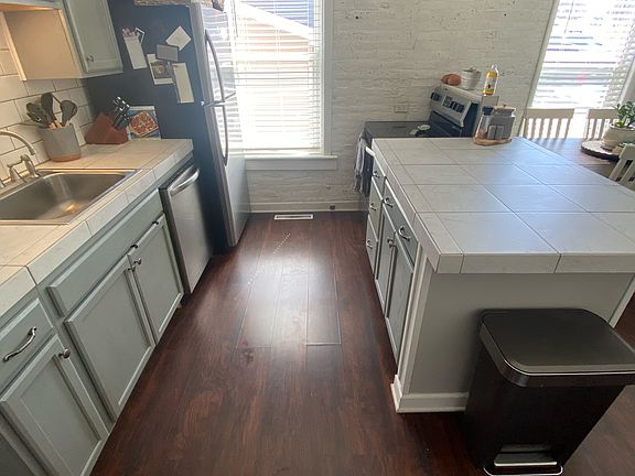 5th image of 20 Reservoir St #1