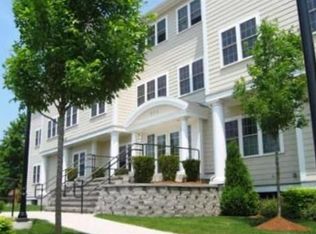 974 Main St APT 11, Wakefield, MA 01880