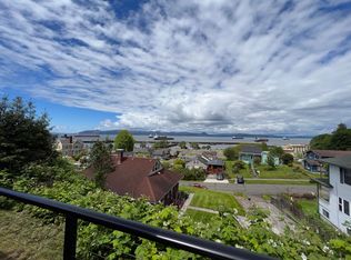 496 37th St, Astoria, OR 97103