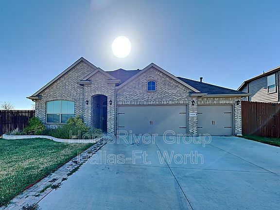 2nd image of 1133 Berwick Ct