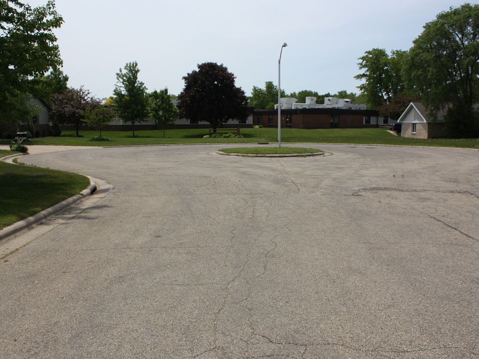 2nd image of Cedar St