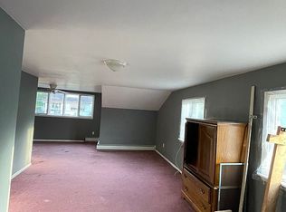 1741 W Pine St, Coal Township, PA 17866