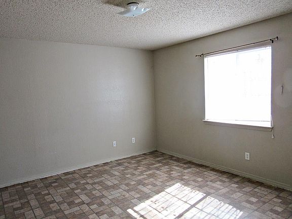 5th image of 11642 Carlos Moran Ct