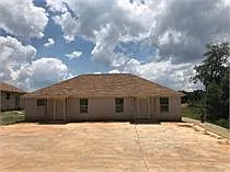 185 Brownlee Rd #8