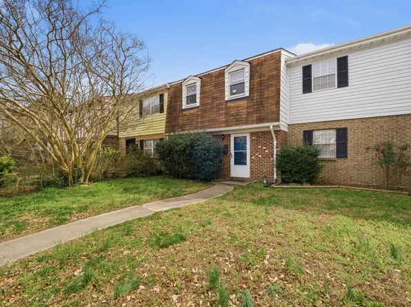 102 Tyburn Ct, Hampton, VA 23669