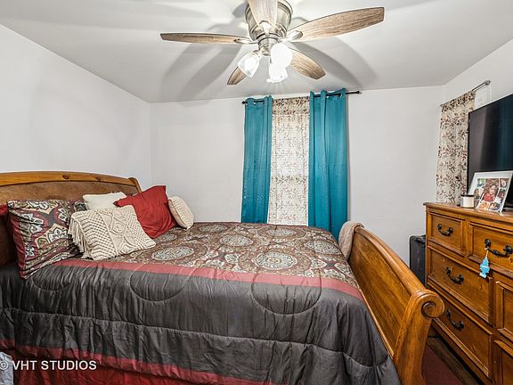 5th image of 8121 Christie Ave
