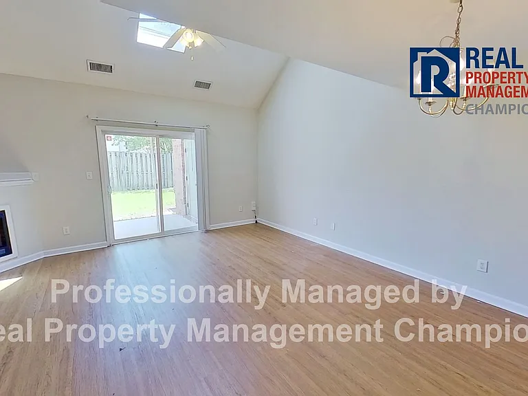 4804 S College Rd #28 — Photo 9