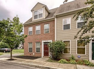 1712 Logan St, Harrisburg, PA 17102