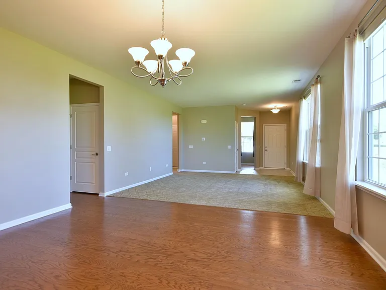 821 Voyage Way — Photo 14