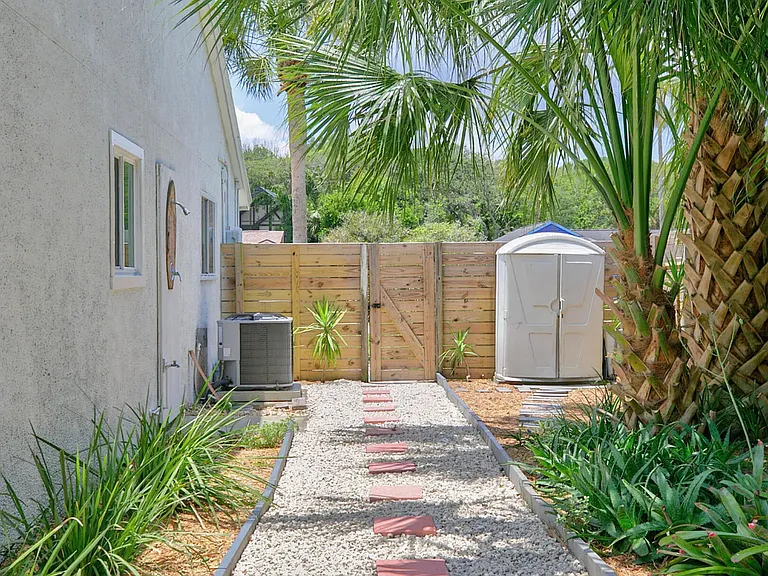 1869 Sea Oats Dr — Photo 15