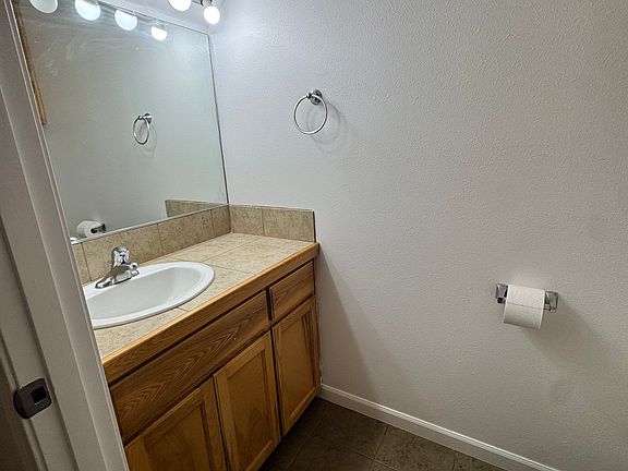 5th image of 4181 Bluebelle Way