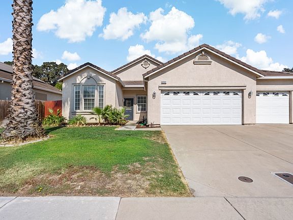 3rd image of 4242 Black Butte Cir