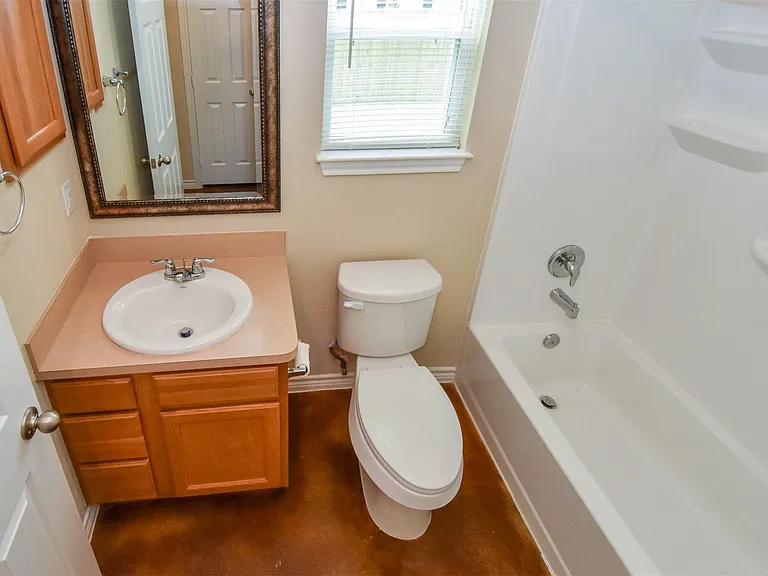 1107 Parkhurst Ave #B — Photo 11