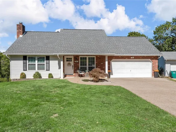 3811 N Barrington Ct, Arnold, MO 63010