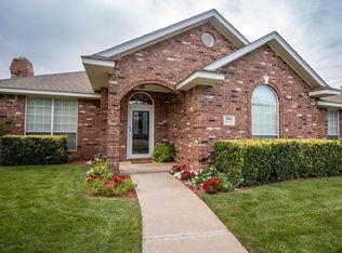 5804 Foxcroft Dr, Amarillo, TX 79109