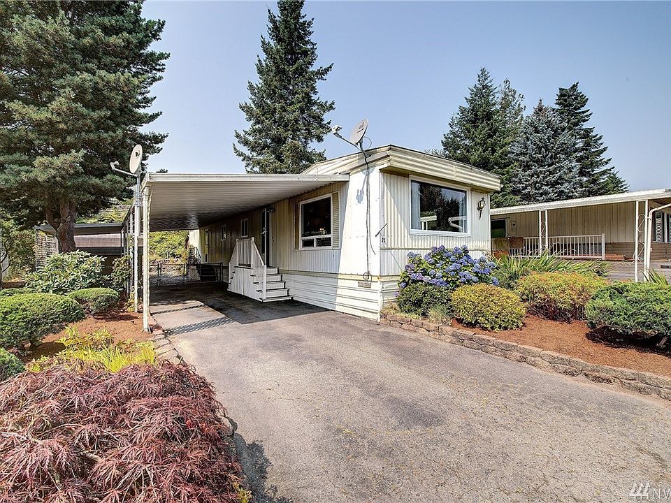 1st image of 5220 176th St SW Unit 21