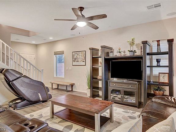 4th image of 5631 Belgrano Vista Dr