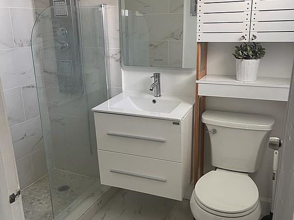 3rd image of 6498 Collins Ave APT 48