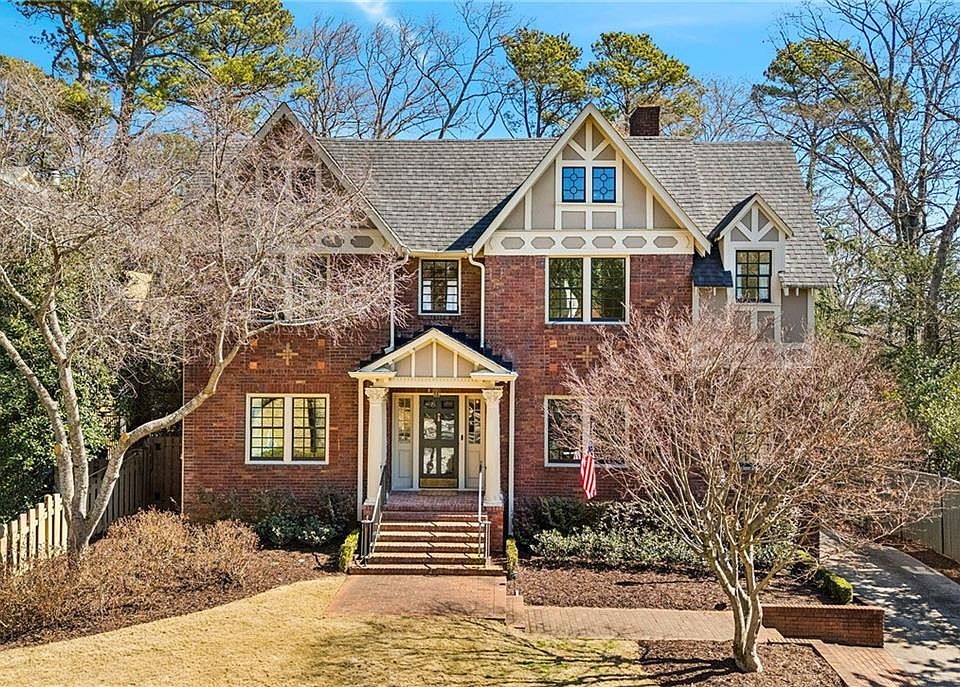 1st image of 2479 Dellwood Dr NW