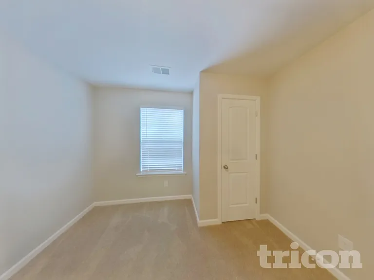 821 Dawsons Park Way — Photo 10