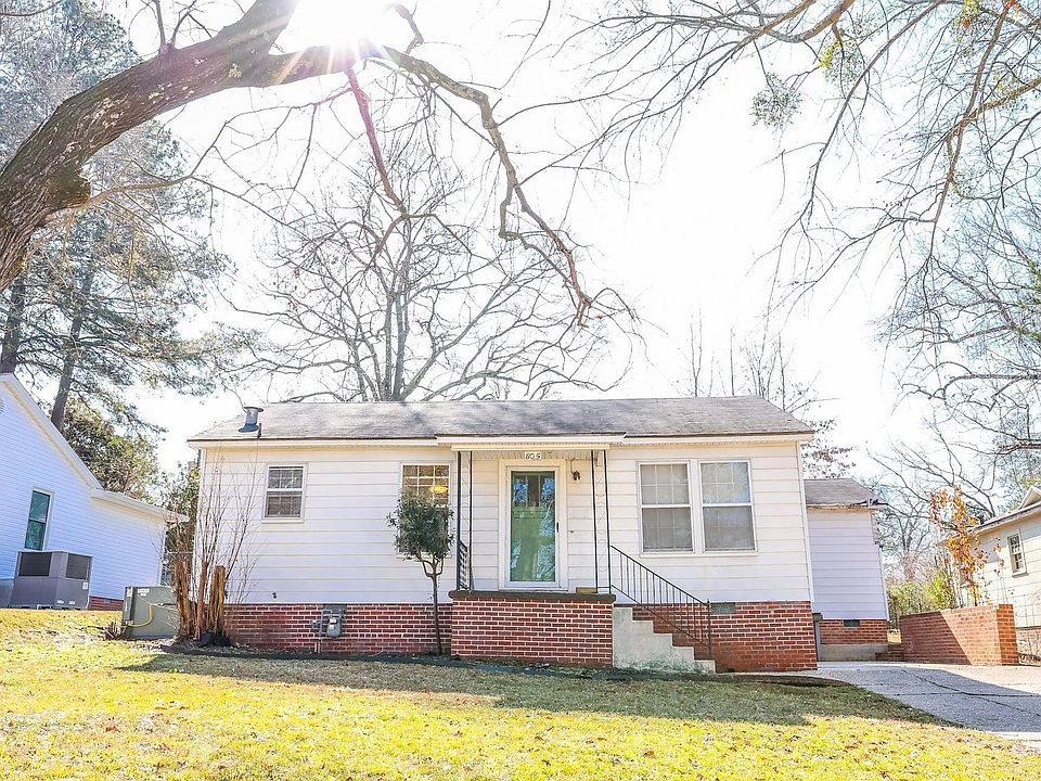 1st image of 805 W 6th St