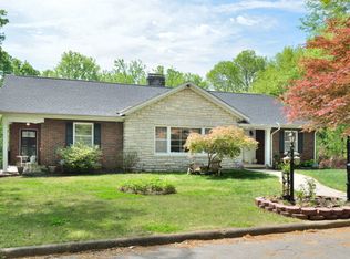 851 Riverview Dr, Florence, AL 35630