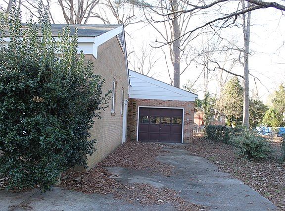 2nd image of 503 Sherwood Ave
