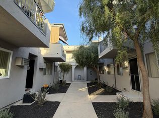 Villa Yolanda, Tarzana, CA 91356