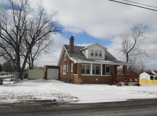 821 N Clinton St, Grand Ledge, MI 48837