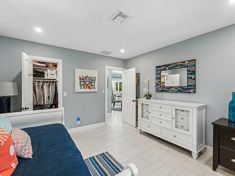 4430 NE 30th Ave — Photo 23