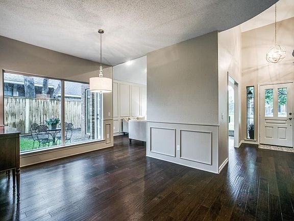 5th image of 6304 Bradley Ln