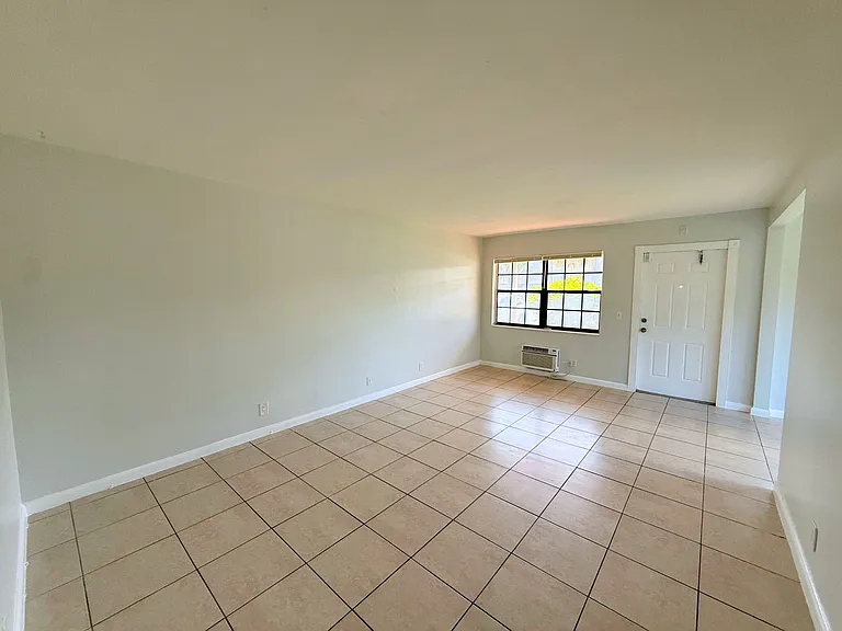 2918 Jackson St #1 — Photo 3