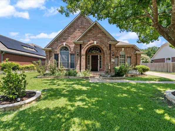 1505 Laurel Oak Loop