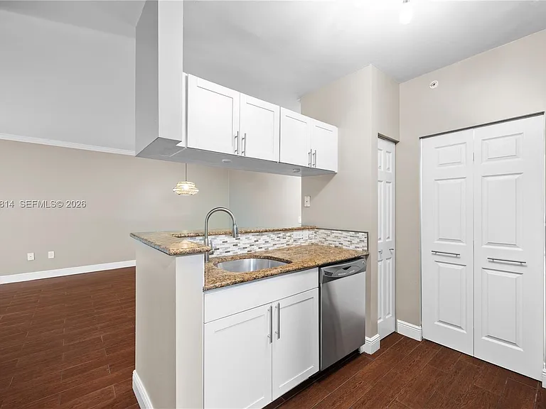 3102 Tuscany Way #3102 — Photo 5