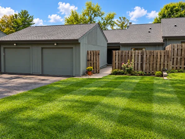 5063 Fairway Dr, Avon, IN 46123