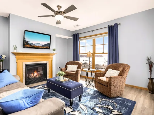 4100 Spring St APT 310, Spring Park, MN 55384