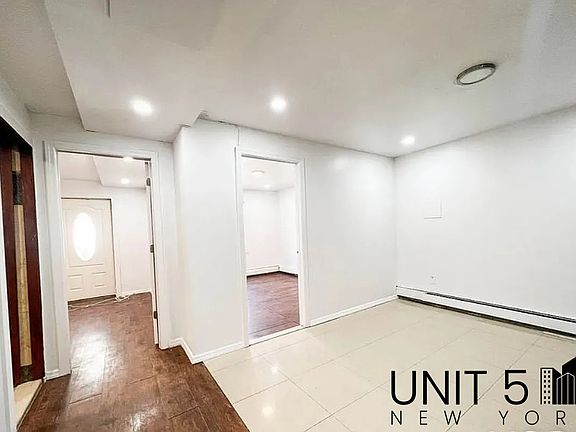 4th image of 294 Tompkins Ave #2F