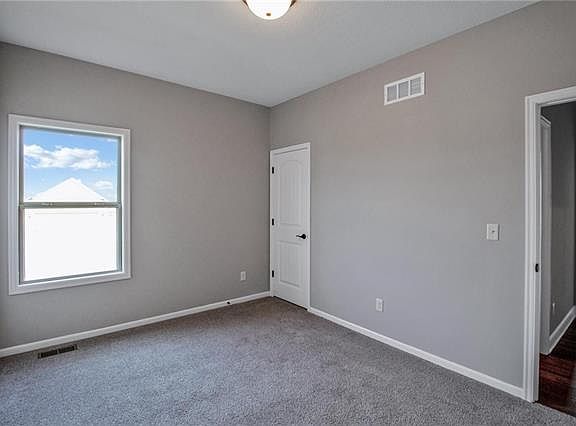 3rd image of 3614 NE 91st Pl