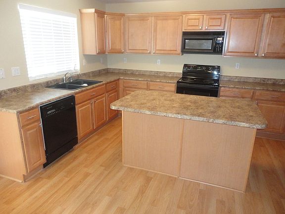 5th image of 21538 E 54th Ave